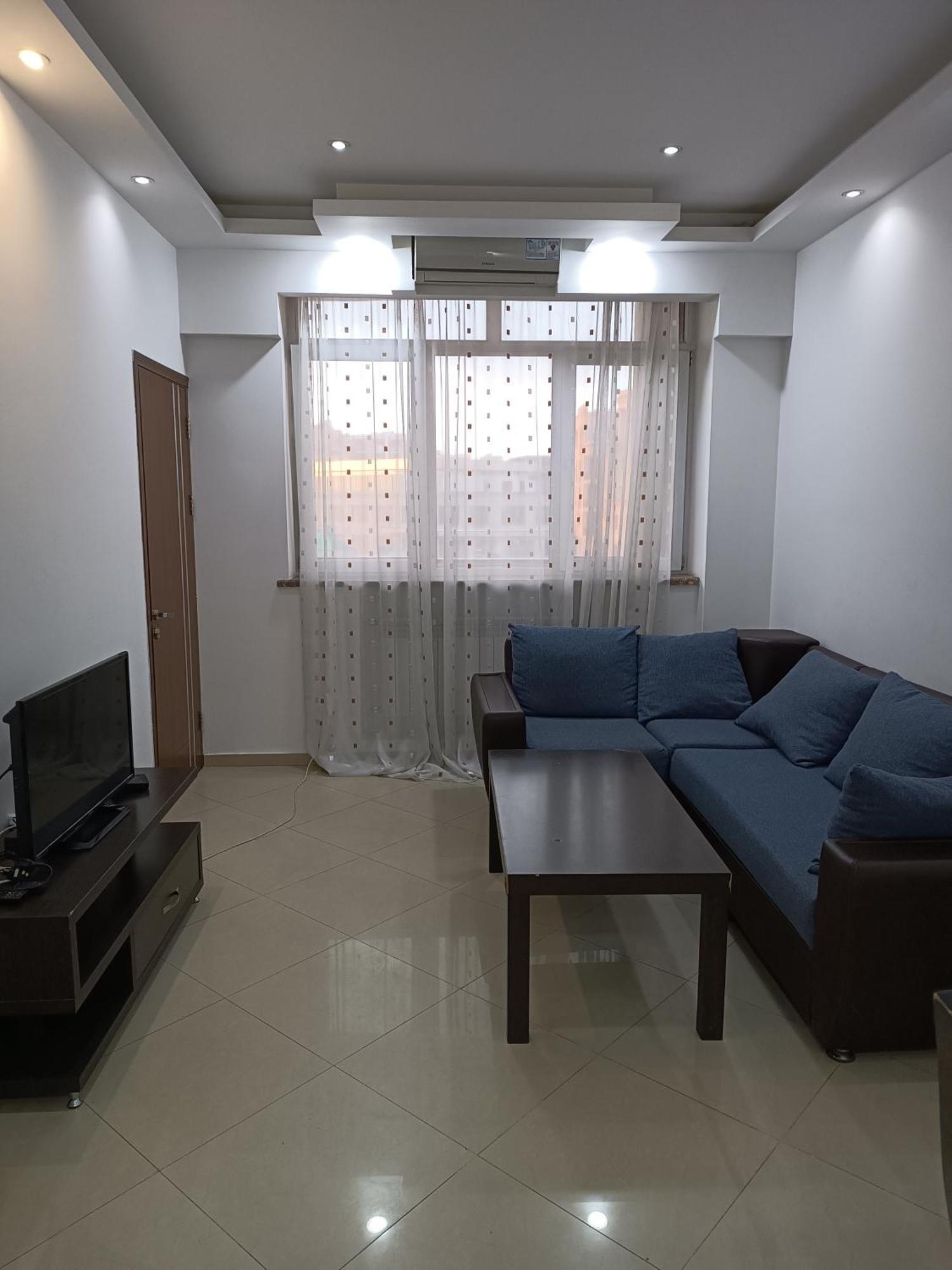 Rent On Sakharov Square Ereván