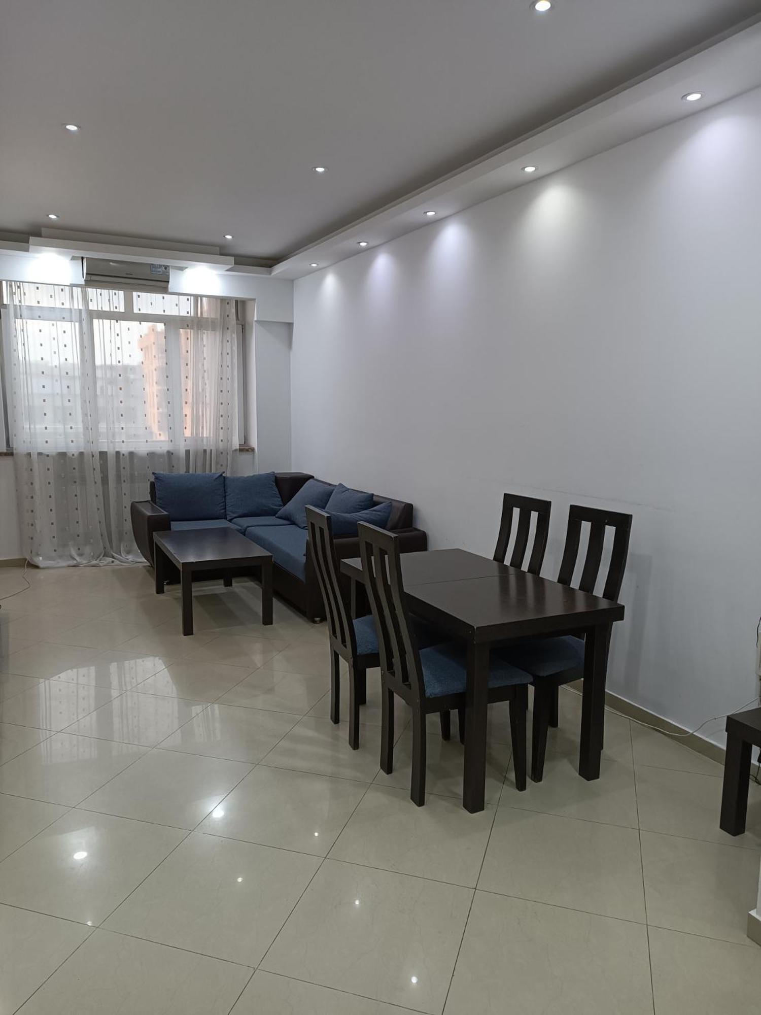 Rent On Sakharov Square * Ereván
