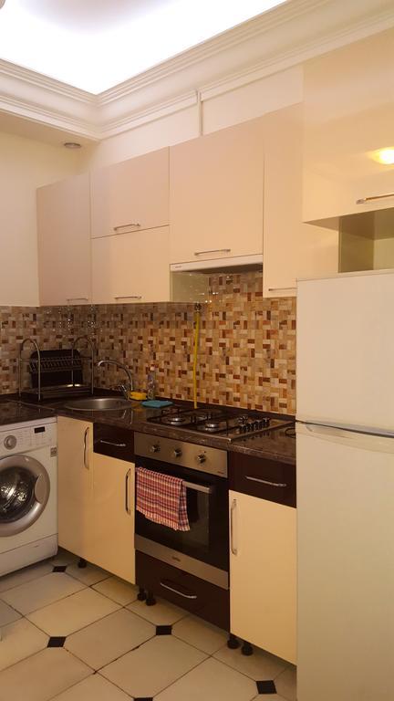 Rent On Sakharov Square Apartamento Ereván
