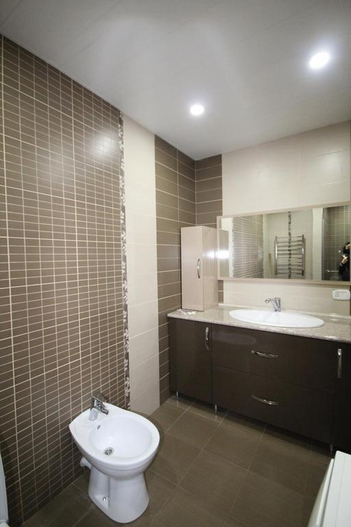 Rent On Sakharov Square * Ereván